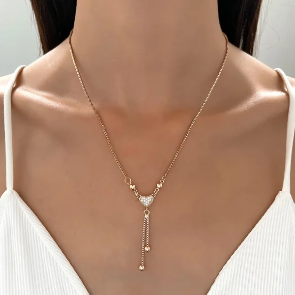 Women's Heart Vintage Fashion Necklace - Image 3